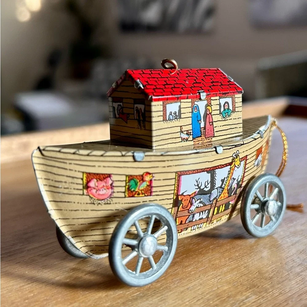 Vintage Hallmark Noah's Ark Collectible Metal Ornament 1988